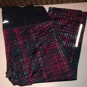Brooks running capris w pocket, cool weather